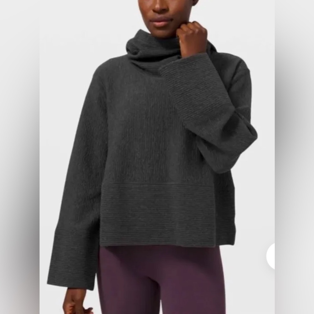 Lululemon  Retreat Yourself pullover. size XS/ S - heathered grey,